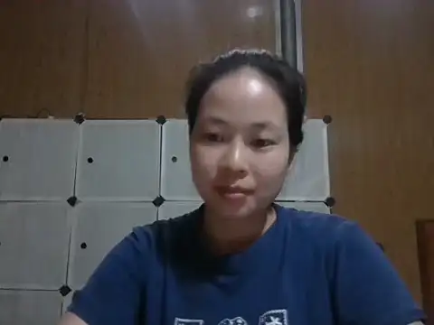 Snapshot of Cat-meow chatting on May 6, 6:06 am Cat-meow online show from May 6, 6:06 am