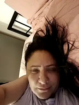 Snapshot of mi_vitor chatting on November 17, 10:19 am mi vitor online show from November 17, 10:19 am