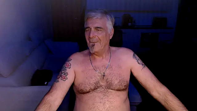 Buidapest online show from March 15, 3:02 am