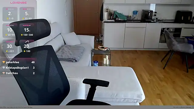 Buidapest online show from March 22, 10:17 am