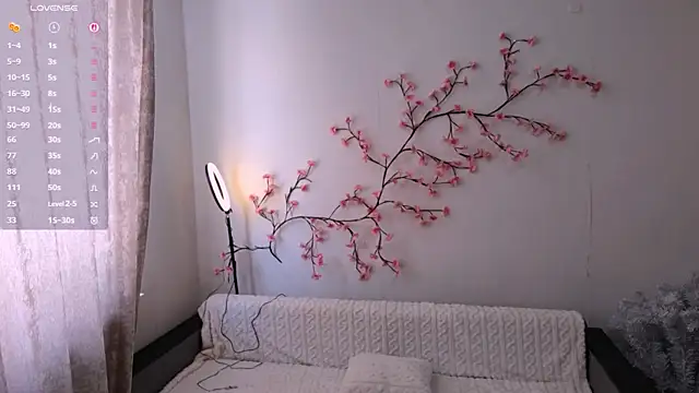 Alice puff online show from February 6, 8:10 am