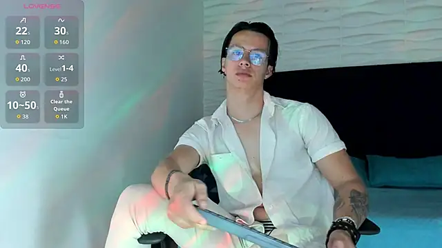 Brandon starkk online show from March 7, 11:49 am