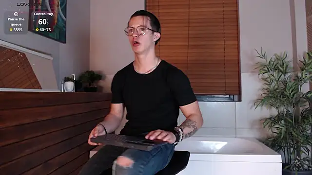 Brandon starkk online show from March 14, 11:49 am