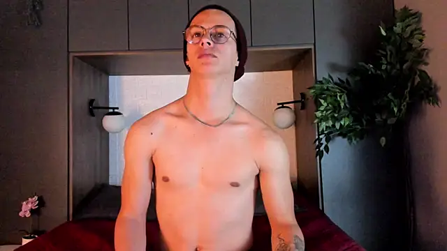 Brandon starkk online show from December 16, 12:09 pm