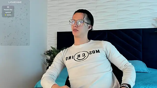 Brandon starkk online show from March 4, 11:40 am