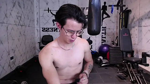 Brandon starkk online show from November 24, 11:54 am