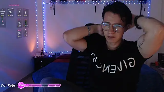 Snapshot of Brandon_starkk chatting on July 19, 12:19 am Brandon starkk online show from July 19, 12:19 am