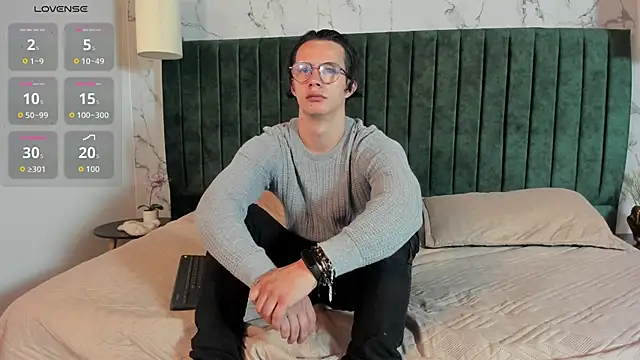 Brandon starkk online show from March 17, 12:08 pm