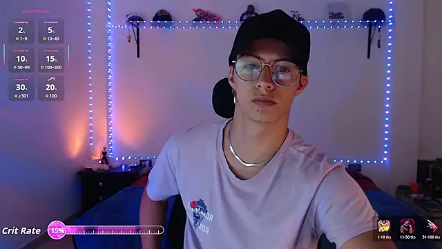 Snapshot of Brandon_starkk chatting on July 23, 2:31 am Brandon starkk online show from July 23, 2:31 am