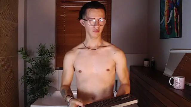 Brandon starkk online show from December 4, 12:37 pm