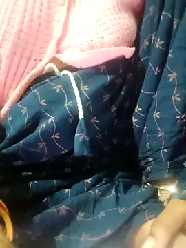 Anushasharma89 online show from December 15, 1:00 am