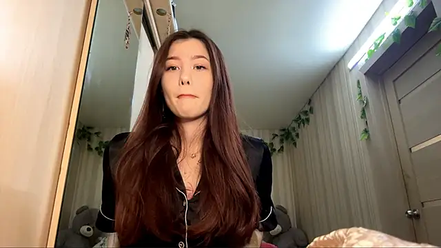 CutieSlim online show from December 3, 10:03 am