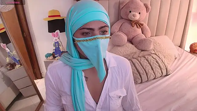 Emyii  online show from March 31, 7:16 pm