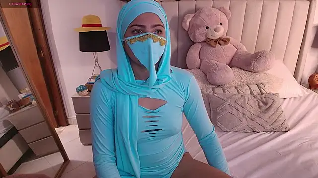 Emyii  online show from March 29, 12:18 pm