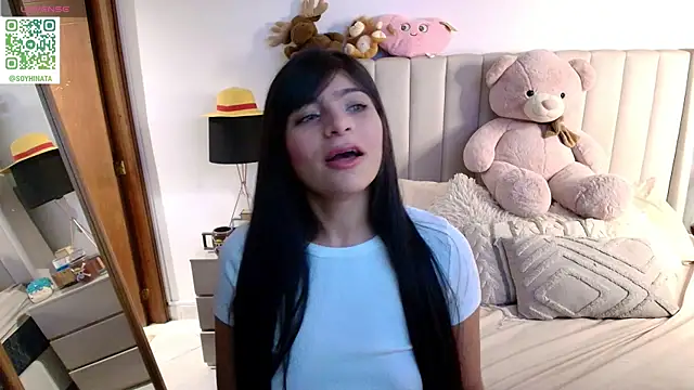 Emyii  online show from May 4, 12:36 am