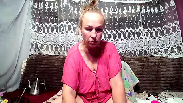 Kissingyouu online show from June 10, 3:41 am