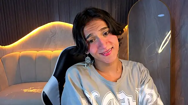 zoe tp online show from December 16, 7:51 pm