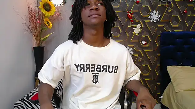 Snapshot of negga_cum chatting on November 21, 1:10 pm negga cum online show from November 21, 1:10 pm