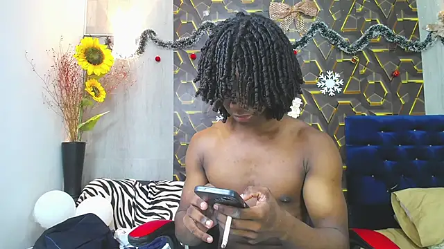 Snapshot of negga_cum chatting on December 3, 1:21 pm negga cum online show from December 3, 1:21 pm