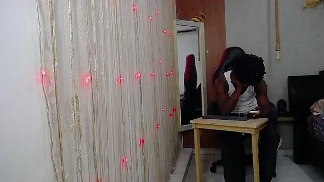 negga cum online show from March 5, 12:35 pm