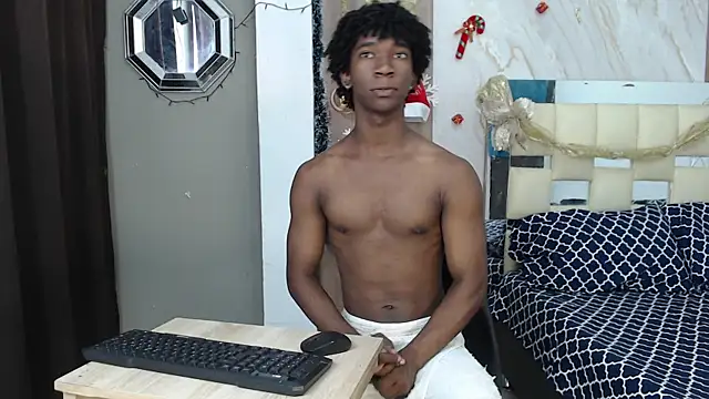 Snapshot of negga_cum chatting on January 8, 1:28 pm negga cum online show from January 8, 1:28 pm