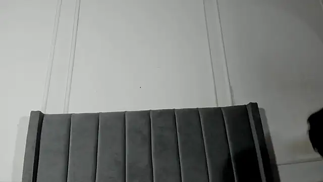 Angel-umbra online show from December 4, 8:35 am