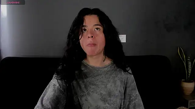 Angel-umbra online show from November 28, 7:47 pm