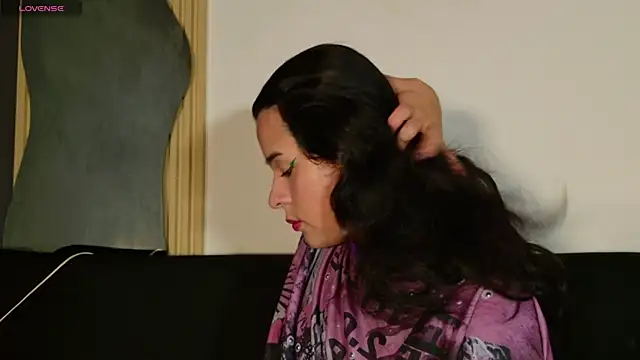 Angel-umbra online show from January 11, 9:00 pm