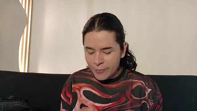 Angel-umbra online show from February 9, 8:40 pm