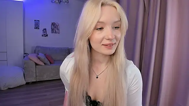 Tiffany Paw online show from February 12, 3:28 am