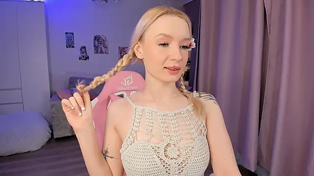 Tiffany Paw online show from January 17, 3:21 am