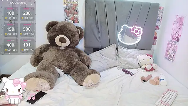 kittyhtxx online show from December 22, 4:56 am