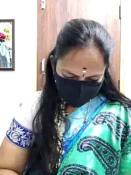 Queen-Neha online show from April 9, 5:42 am