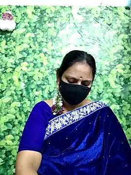 Queen-Neha online show from December 20, 6:44 pm