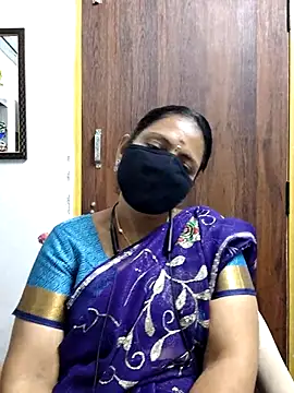 Queen-Neha online show from March 28, 6:31 pm