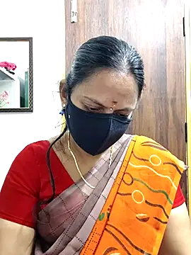 Queen-Neha online show from February 3, 7:57 am