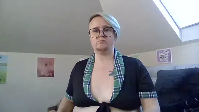 queerlyjaz online show from December 20, 9:50 pm