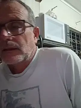 Snapshot of nard53 chatting on June 18, 10:48 pm nard53 online show from June 18, 10:48 pm
