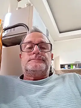 nard53 online show from May 3, 11:37 am