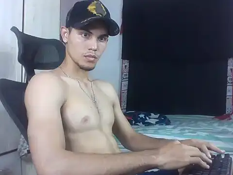 MischievousDuo online show from November 20, 8:31 pm