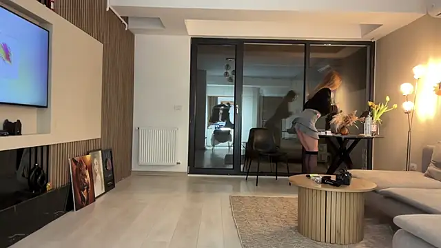 Jolienne online show from February 27, 10:09 pm