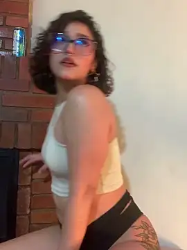 LilithMonette online show from May 26, 1:58 am