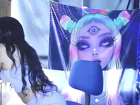 Shinon-- online show from December 5, 7:01 pm