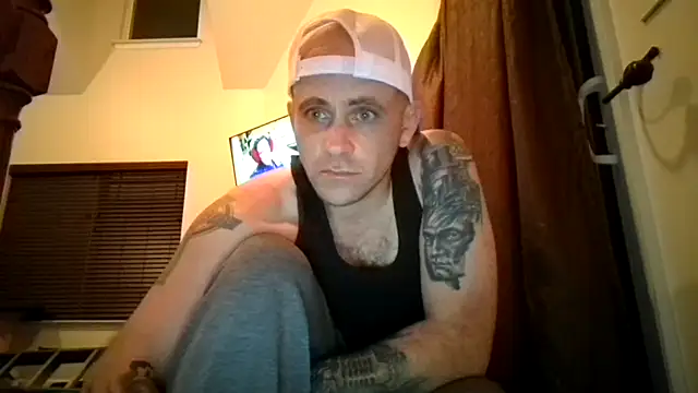 Snapshot of HungDave420 chatting on November 18, 8:06 am HungDave420 online show from November 18, 8:06 am