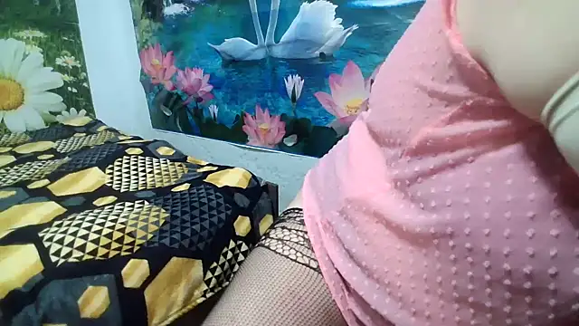 AnnaXGoldX online show from April 22, 7:15 am