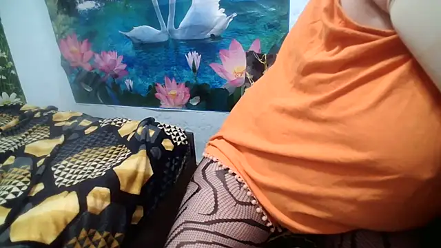 Snapshot of AnnaXGoldX chatting on May 14, 12:35 pm AnnaXGoldX online show from May 14, 12:35 pm