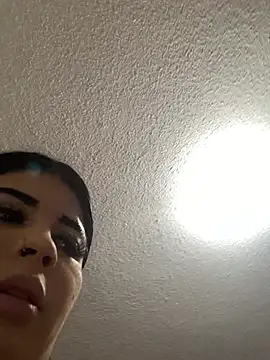 Dannii- online show from April 17, 2:14 am