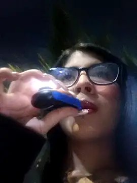 Dannii- online show from December 3, 1:17 am