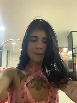 Snapshot of Dannii- chatting on February 14, 1:17 am Dannii- online show from February 14, 1:17 am