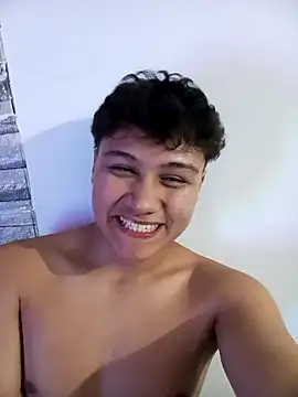 esteban rios  online show from November 28, 2:01 am